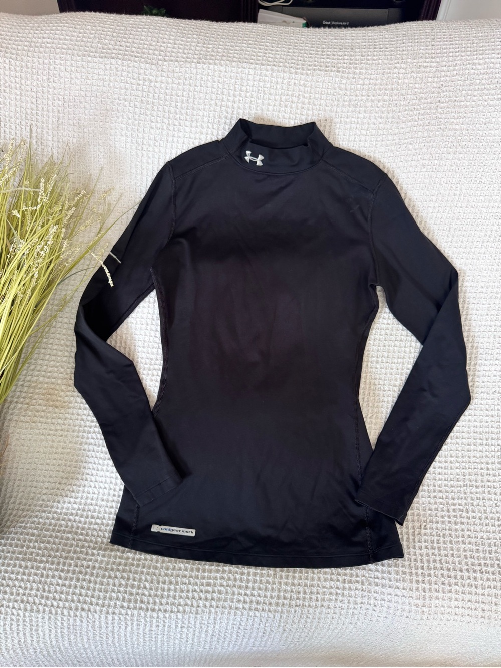 Under Armour Women’s Black Long-Sleeve Compression Top